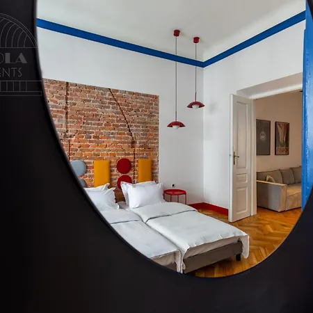 Spacious Center Family